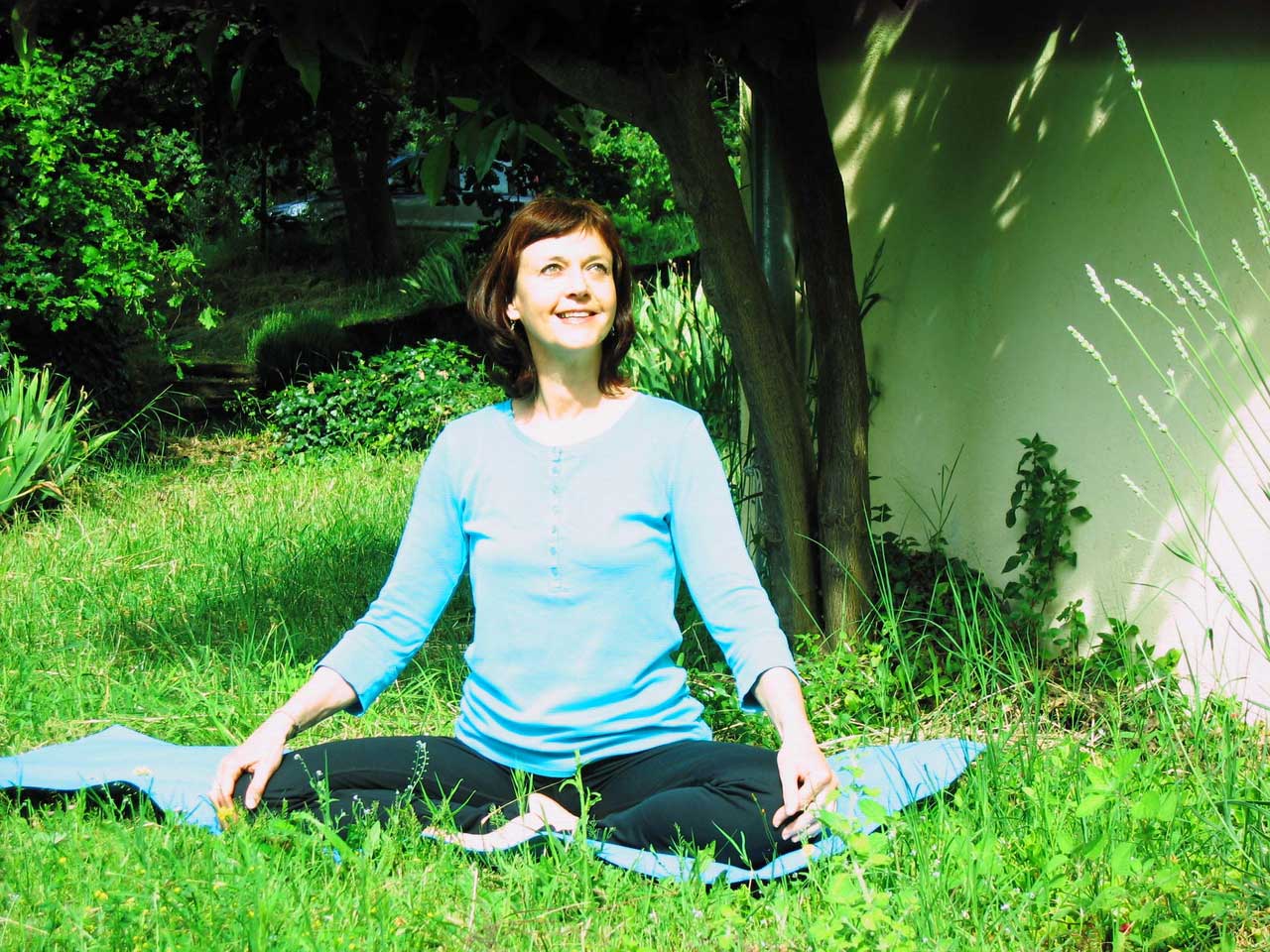 Fairlie Gibson - Scaravelli Inspired Yoga